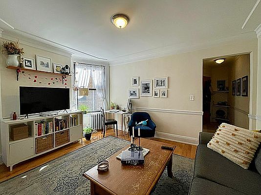3rd image of 51-15 Skillman Ave #2R