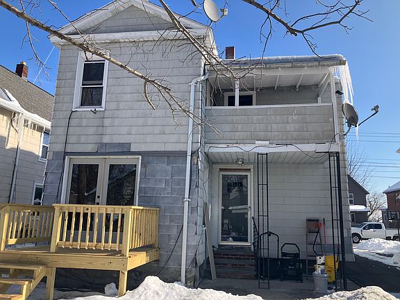2nd image of 117 Hill Ave #2