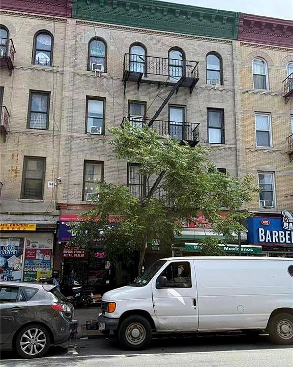 1st image of 4811 5th Ave