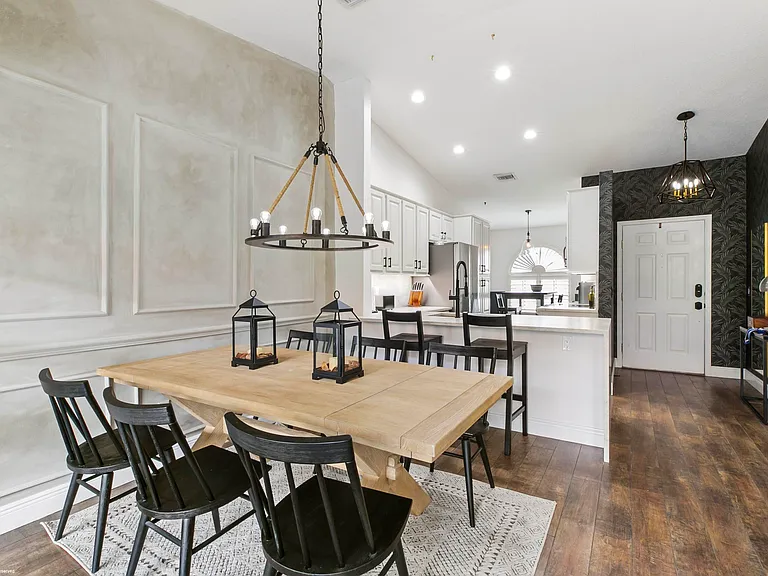 13504 Fountain View Blvd — Photo 12