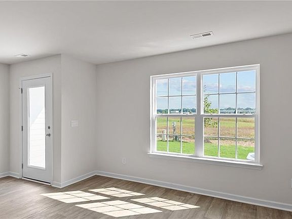 5th image of 1316 Broholmer Ln
