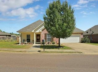 603 Lexington Dr, Florence, MS 39073