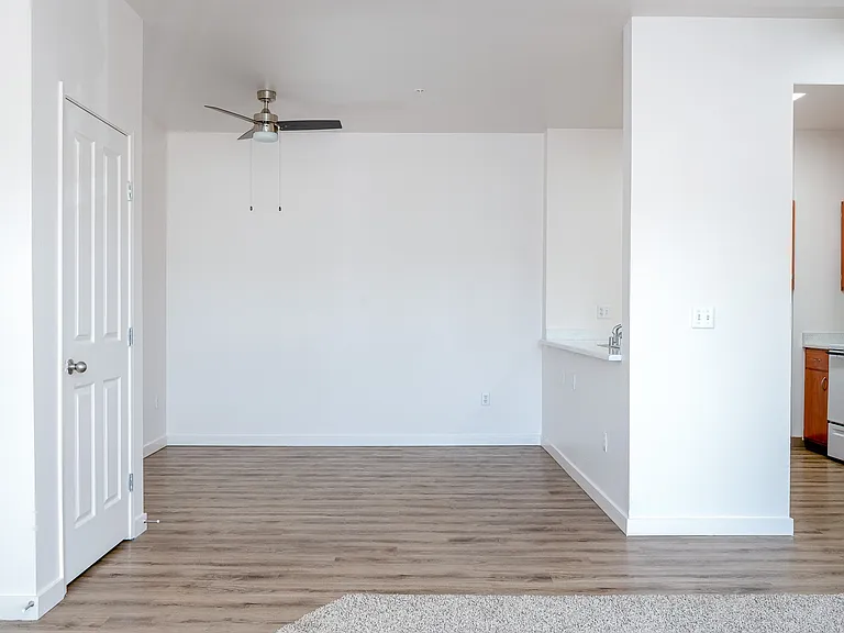 Center Pointe | Dining Room