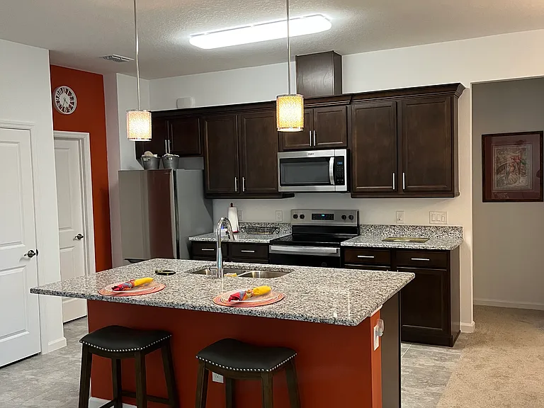 400 Gypsy Palace Ln — Photo 3