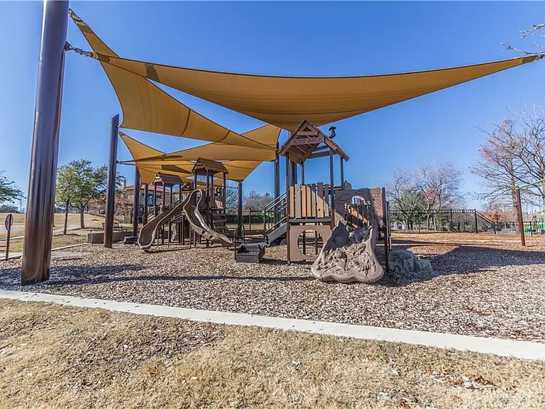 5020 Nash Ln — Photo 17