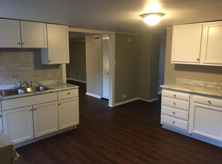 223 N West St APT 3, Dakota, IL 61018