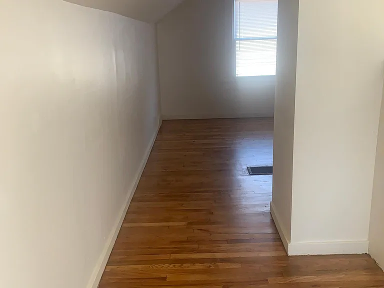 9300 Cloverlawn St — Photo 13