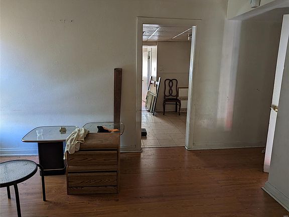 2nd image of 4578 Saint Louis Ave