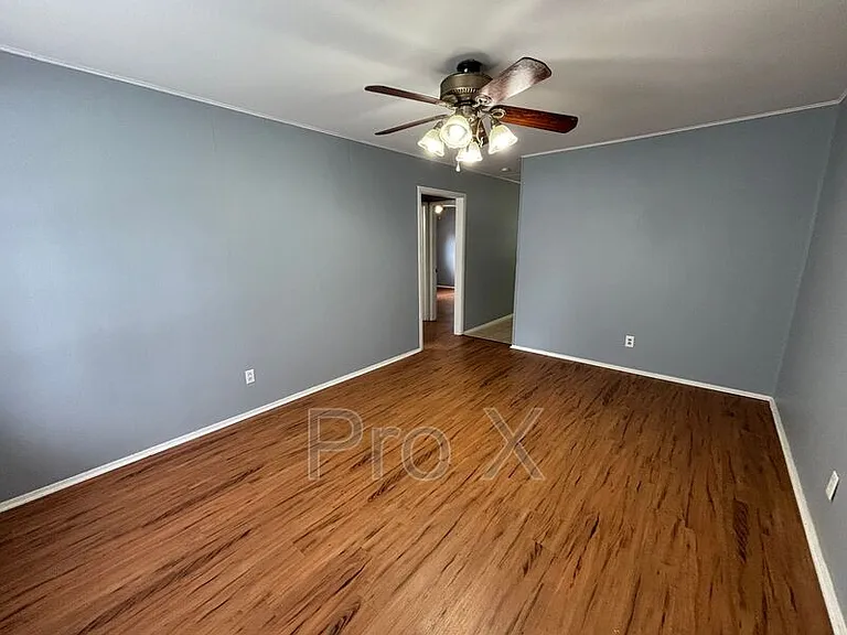 8831 Country Club Rd — Photo 7