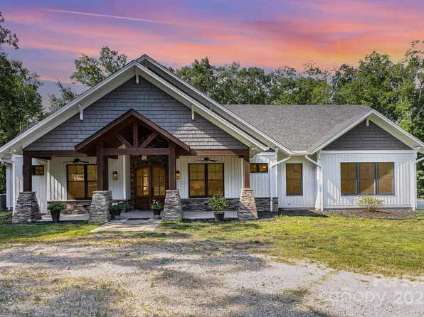4033 Hilton Lake Rd, Concord, NC 28083