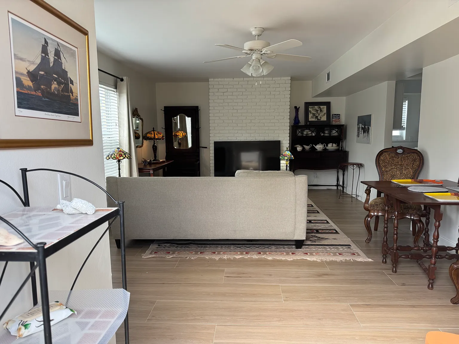 107 Edwards Ln — Photo 4