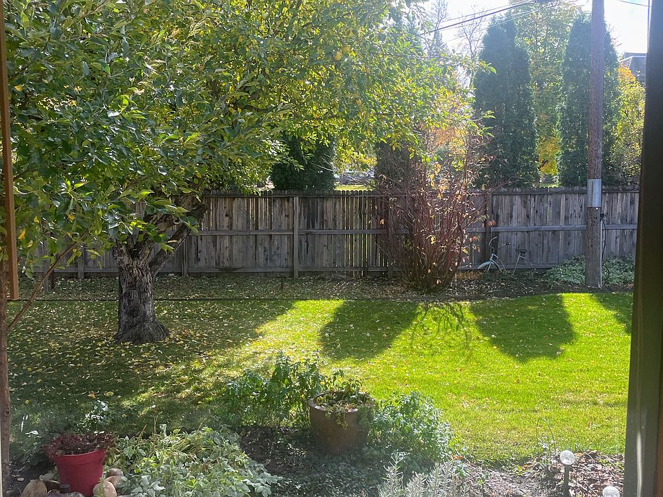 View from living room, private garden and beautifully maintained open space shared with 3 other units/cottages.