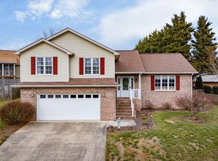 140 Old Mill Ct, Kingsport, TN 37664