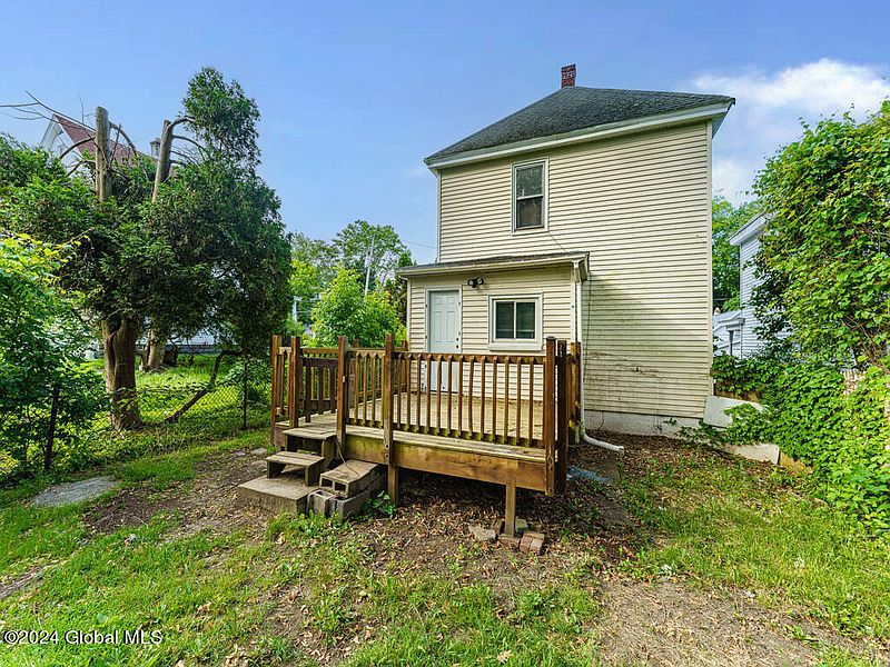 2nd image of 6 Sheldon Street