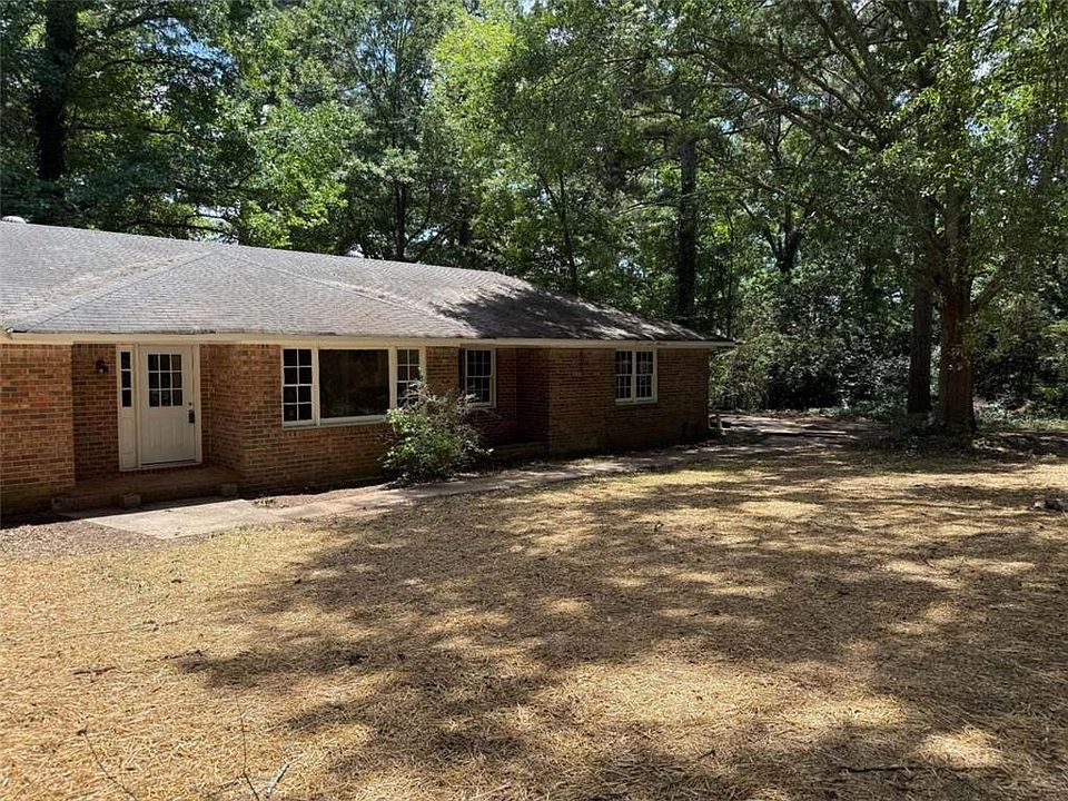 2nd image of 203 Oglesby Bridge Rd