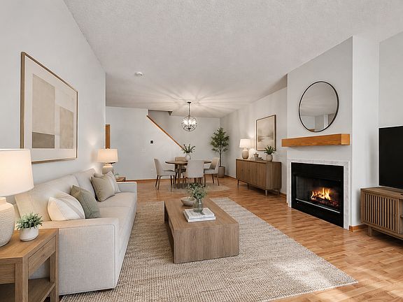 2nd image of 1106 Crystal Pl W
