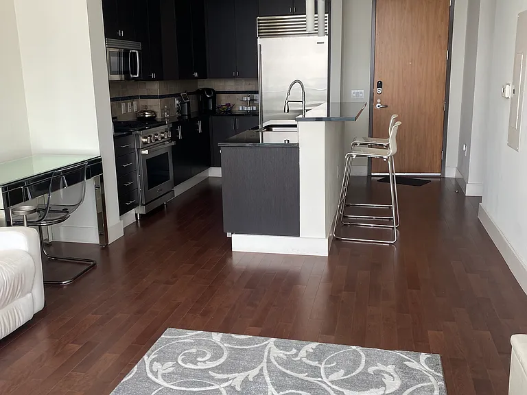 610 E Market St #2917 — Photo 5