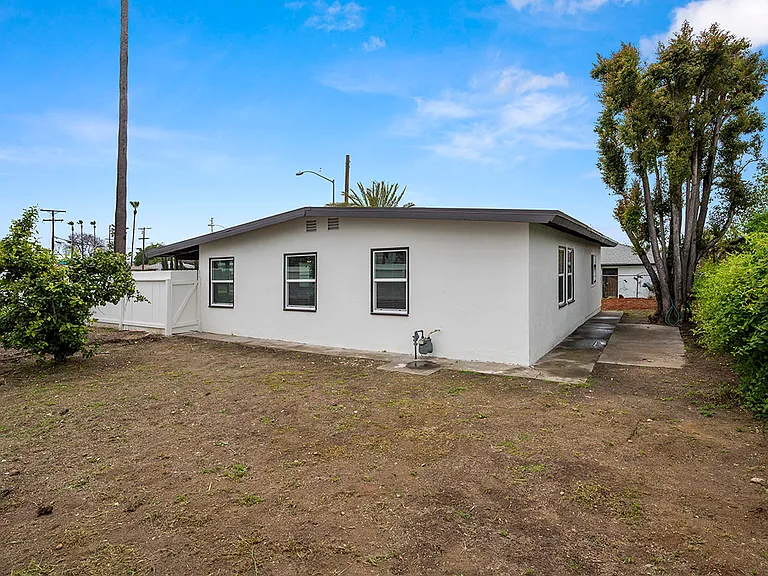 6378 Streamview Dr — Photo 20