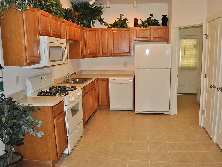 103 Highland Pl #1 — Photo 5