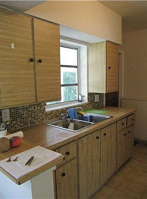 2nd image of 181 W 59th St