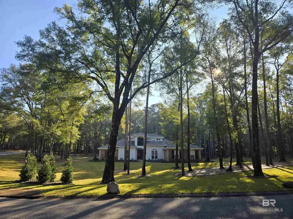 166 Willow Lake Dr, Fairhope, AL 36532