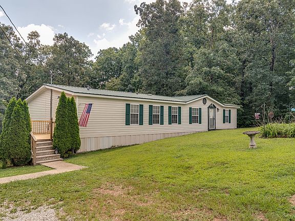 5th image of 110 Backwoods Dr