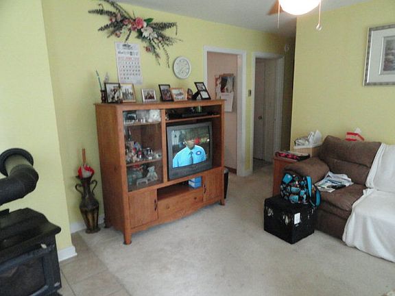 2nd image of 101 W Coyner Ave