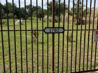 1702 Seale St, Dallas, TX 75208