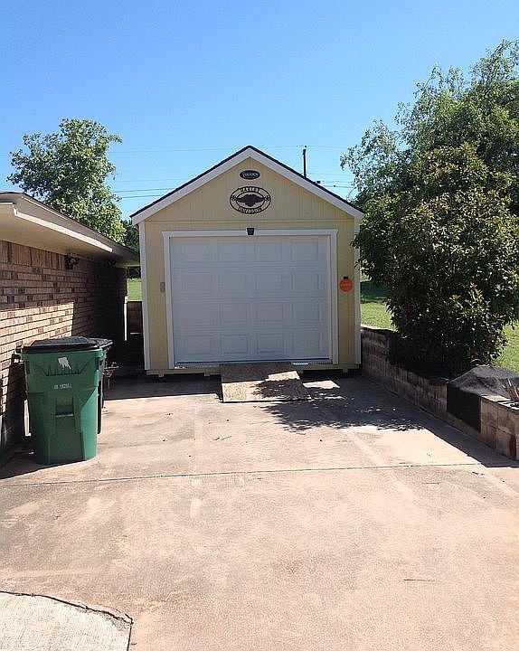 Side shed