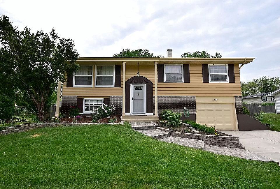 1st image of 2S111 Glen Ave