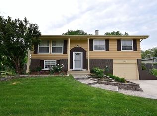 2S111 Glen Ave, Lombard, IL 60148