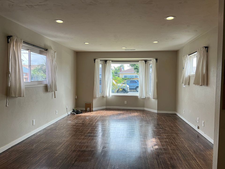 1st image of 2035 Eveleth Ave #A