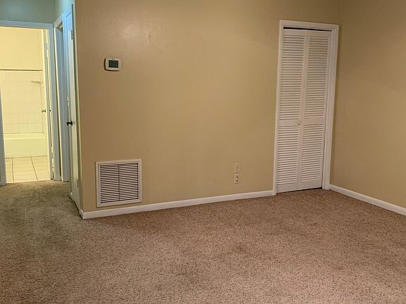 5th image of 8534 SE 11th Ave
