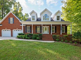 402 Hunter Ln, Church Hill, TN 37642