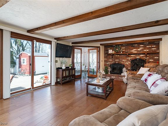 4th image of 2638 W 37th St