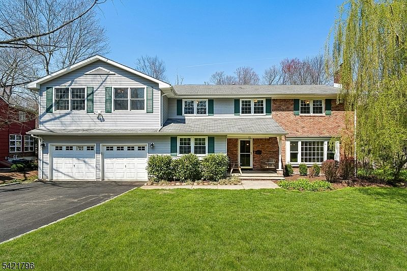 1st image of 236 Spring Ridge Dr