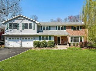 236 Spring Ridge Dr, Berkeley Heights, NJ 07922