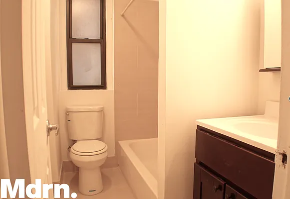 Rented by Mdrn Residential | media 6