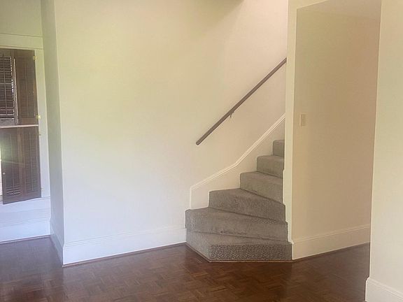 4th image of 3520 Dickason Ave #203