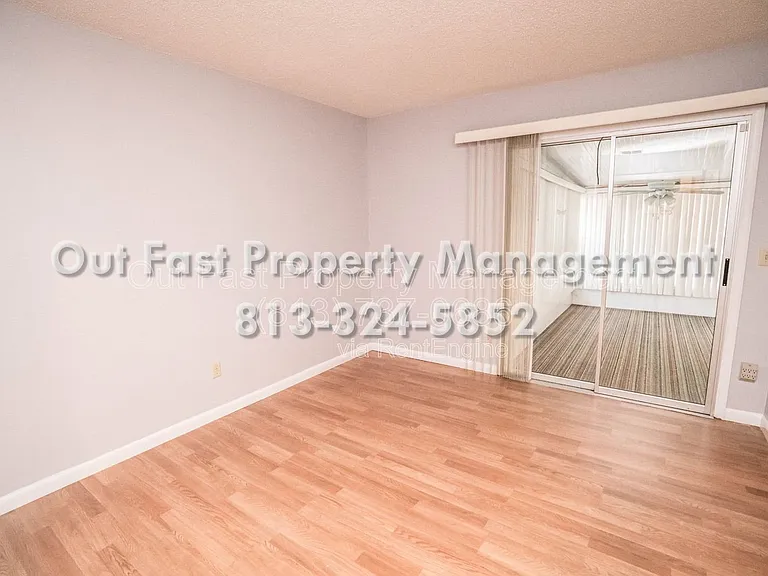 2764 Kavalier Dr — Photo 21