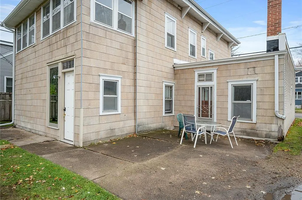 3 bed, $1,650 — Photo 4
