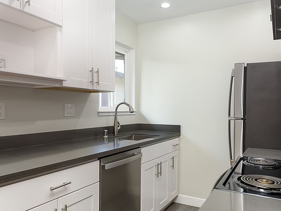 3rd image of 1742 S Grant St APT 4