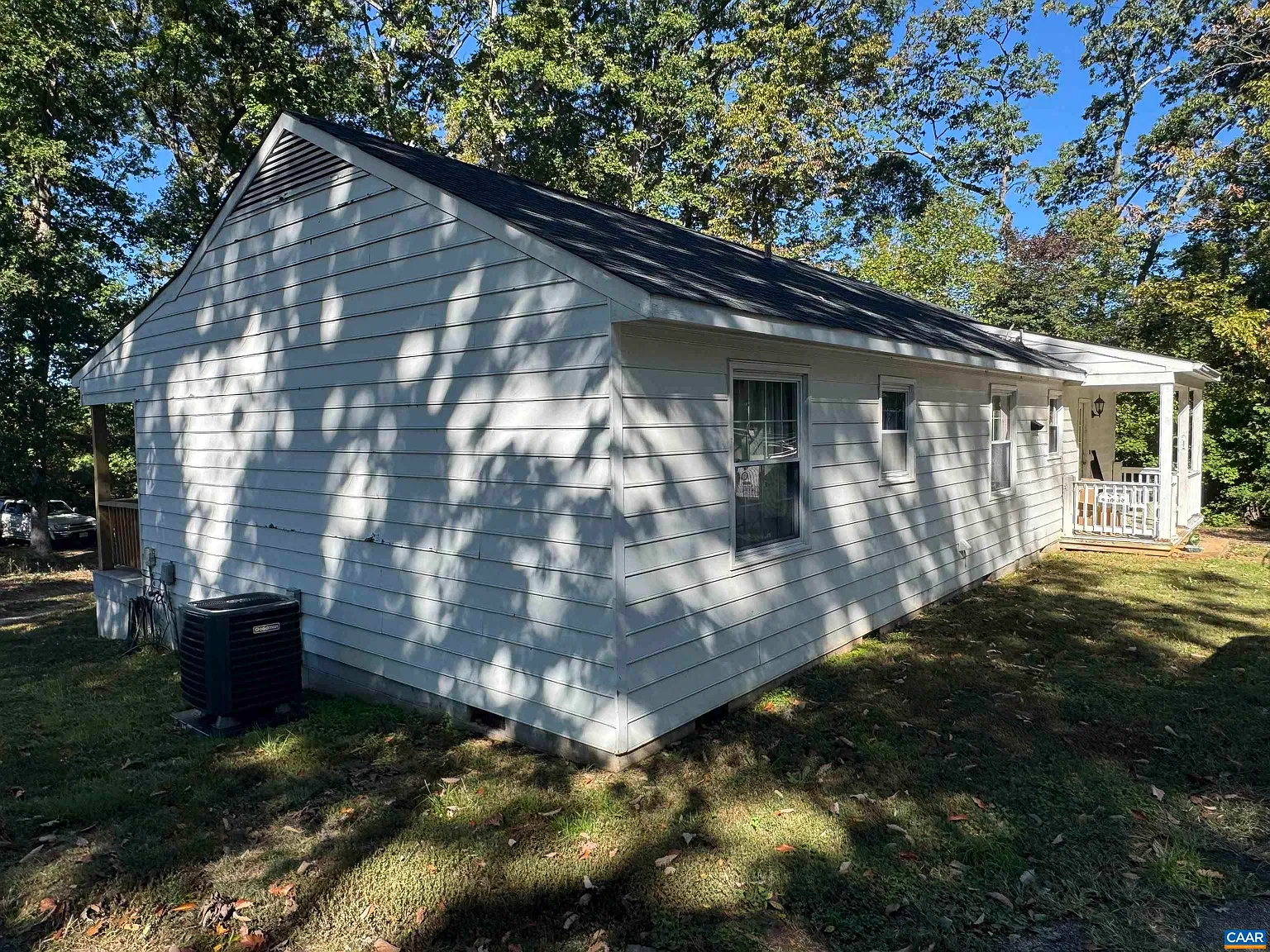 3 bed, 2.0 bath, 1224 sqft, $1,850 — Photo 4