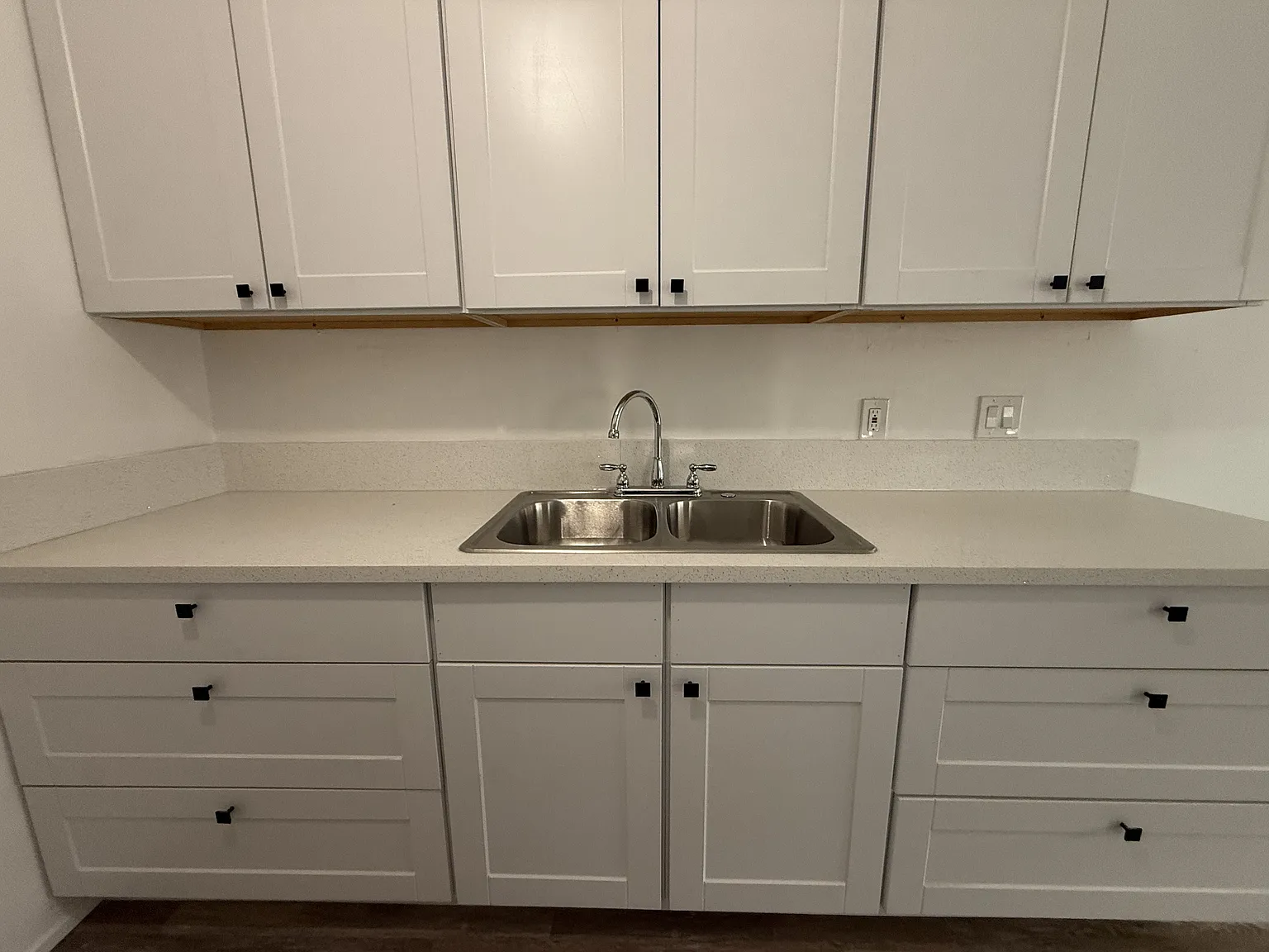15319 S White Ave — Photo 3