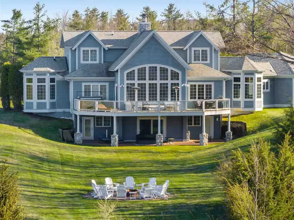 8530 Dustin Ln, East Jordan, MI 49727