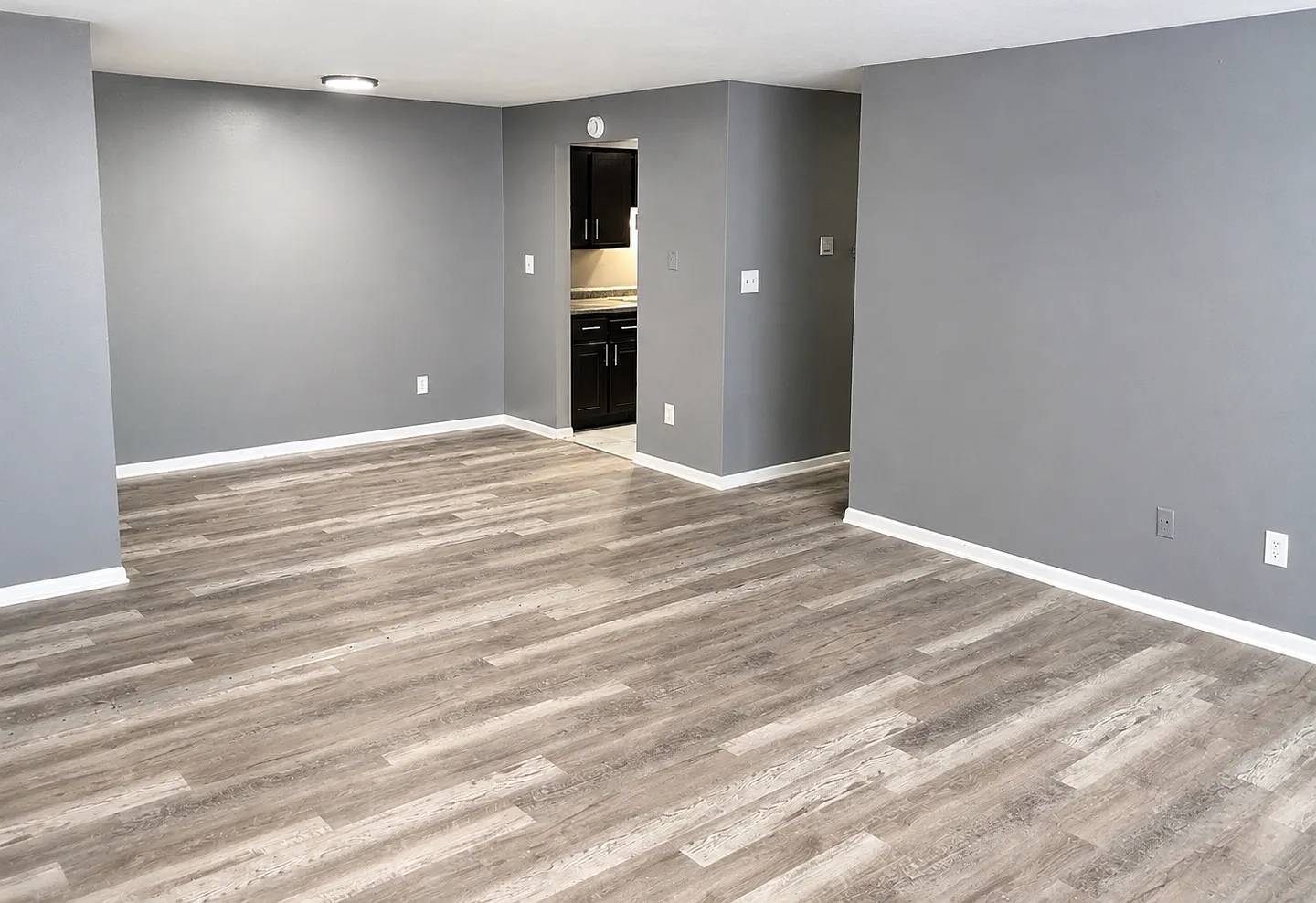 Oak Apartments in Kenosha — Photo 4