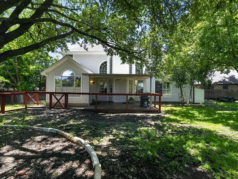 300 N Carriage Hills Dr — Photo 28