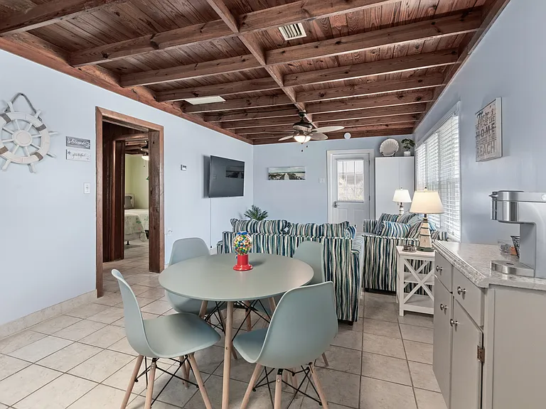 900 S Ocean Blvd — Photo 10