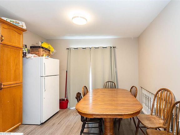 4th image of 185 Thurman Cir