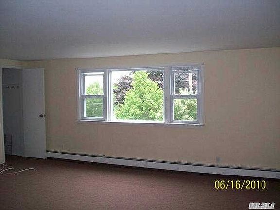 2nd image of 49 Williamson St